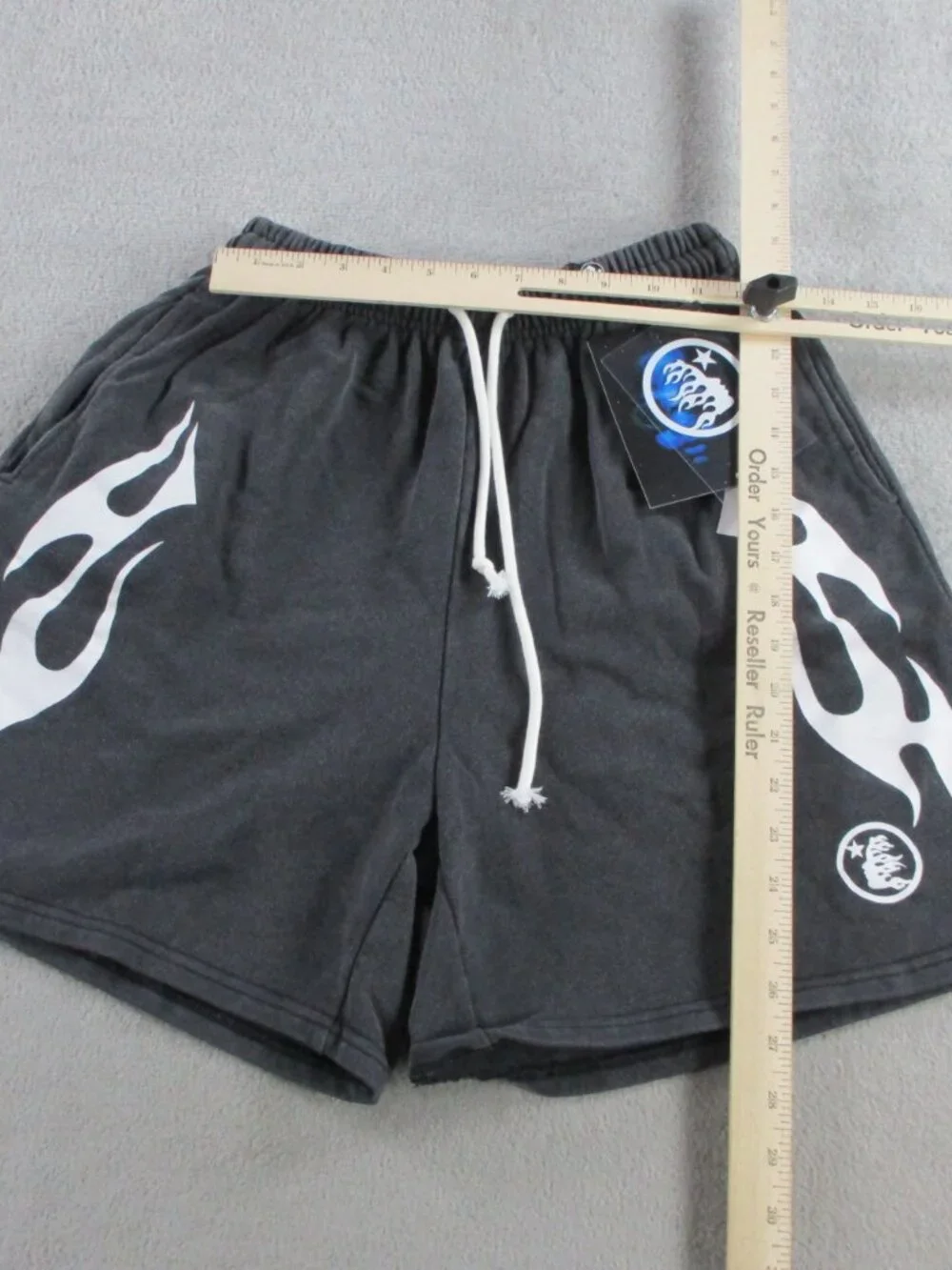 HELLSTAR Flame Shorts Mens Medium Gray White Sweat Drawstring Graphic Grunge NEW - Picture 5 of 8
